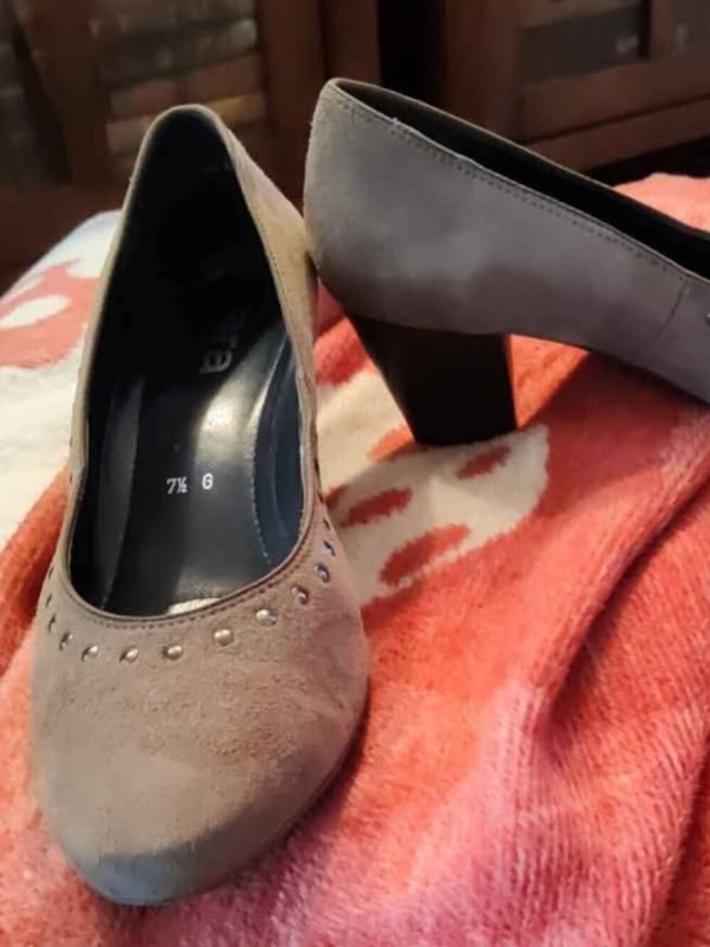 Ara Shoes Studded Suede Greige Pumps Perfect for Office